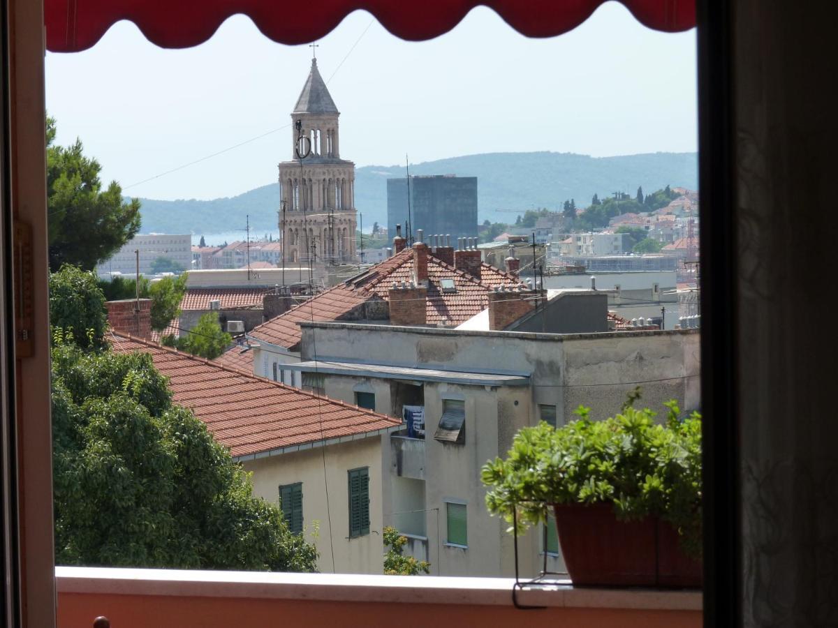 Apartma Oko *